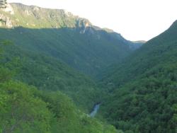 201509120920332a97ceeb051594103713737aaf