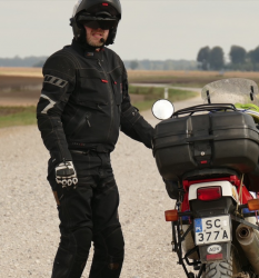 2016102145e859a9337861af82d4cbfc0a8863e0